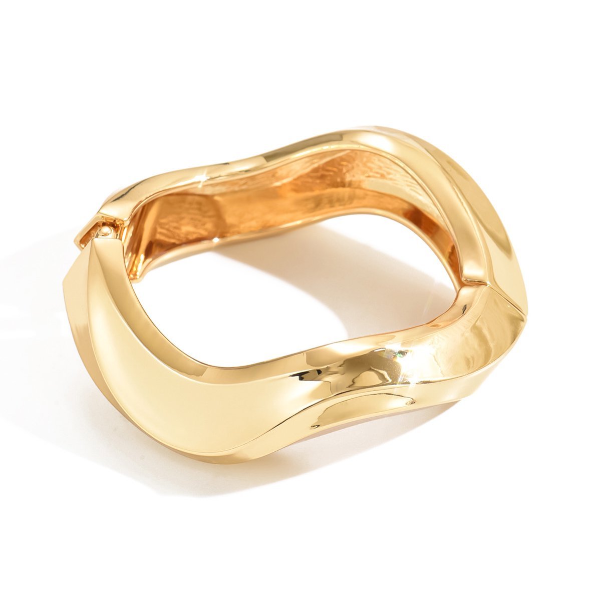 Elegant Sculpted Gold Bracelet Modern Statement Jewelry For Every Occasion